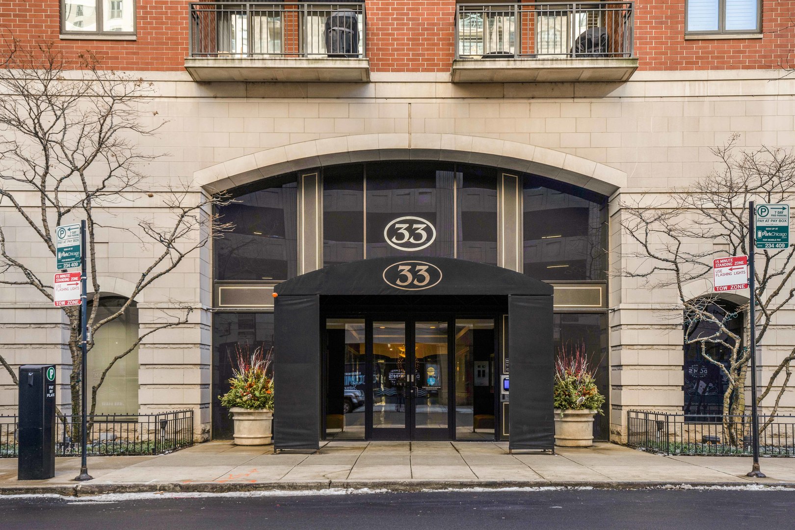 33 W Huron Street Unit: 511