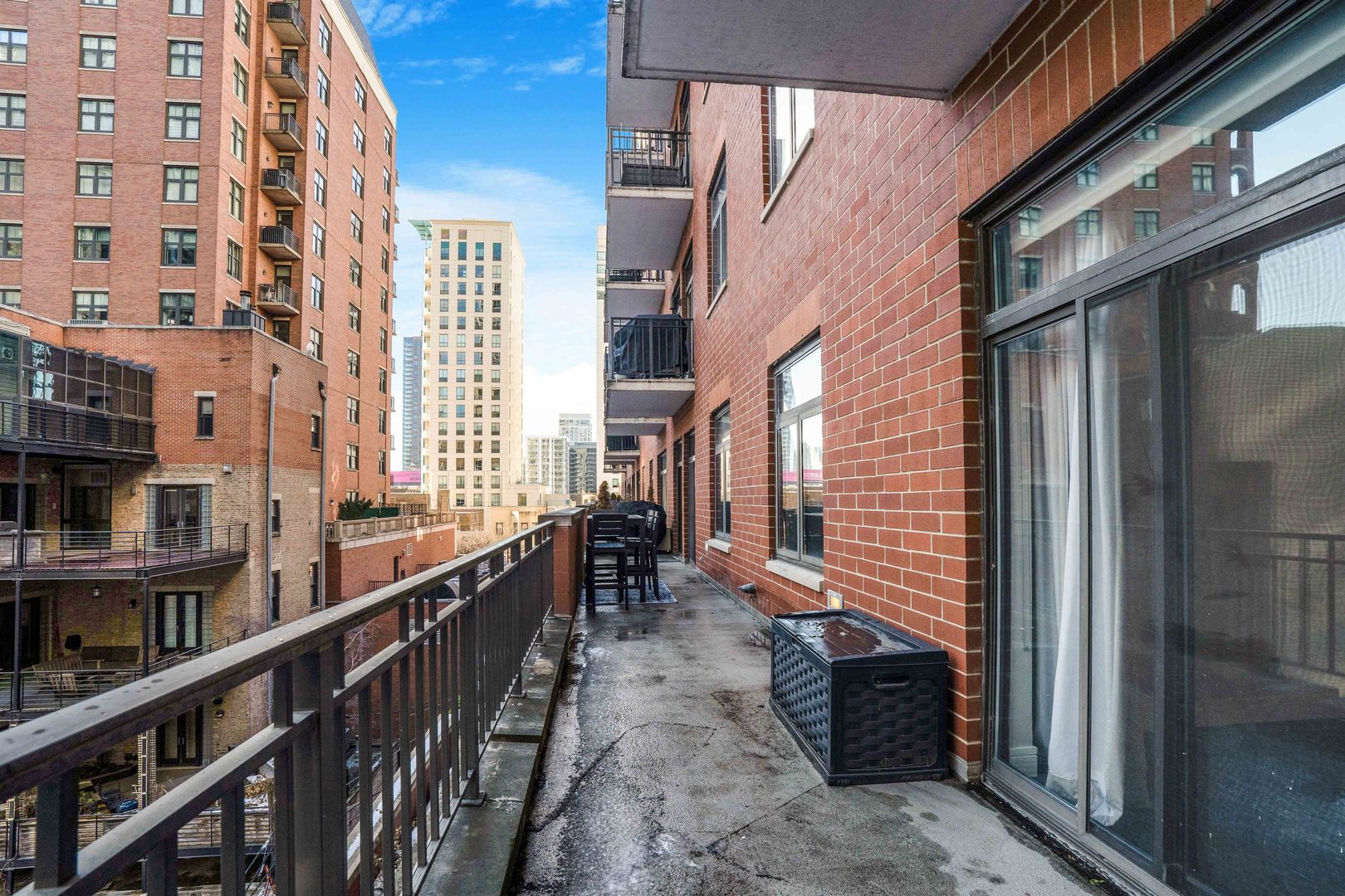 33 W Huron Street Unit: 511