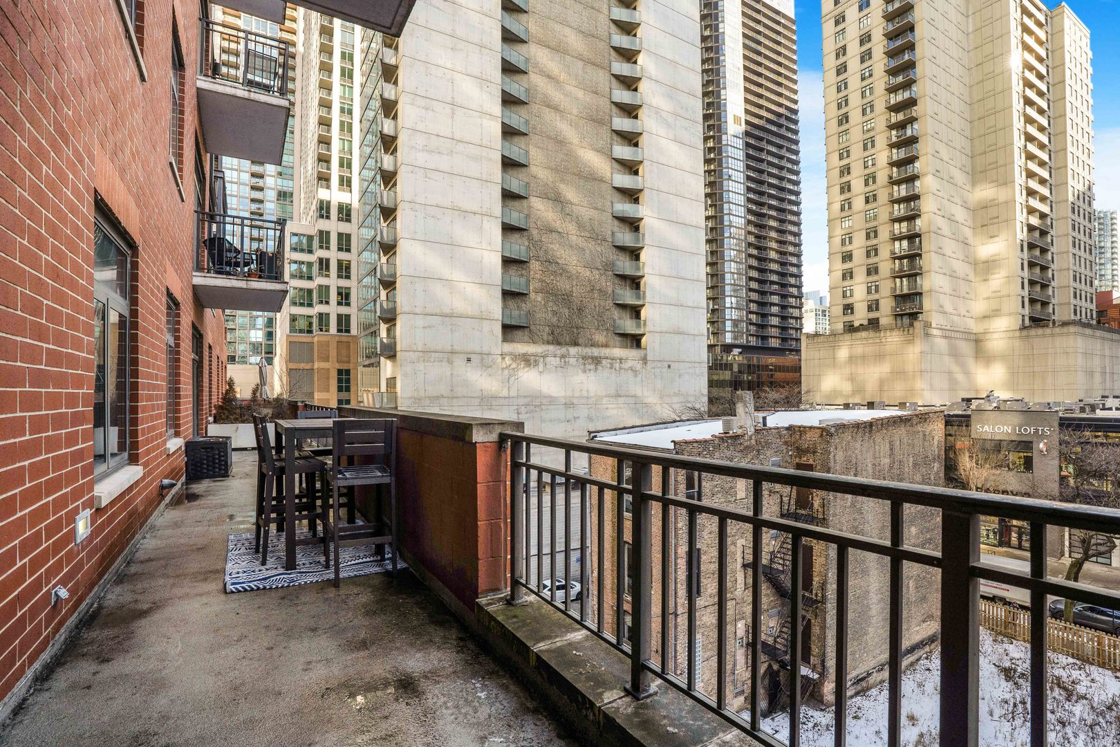 33 W Huron Street Unit: 511