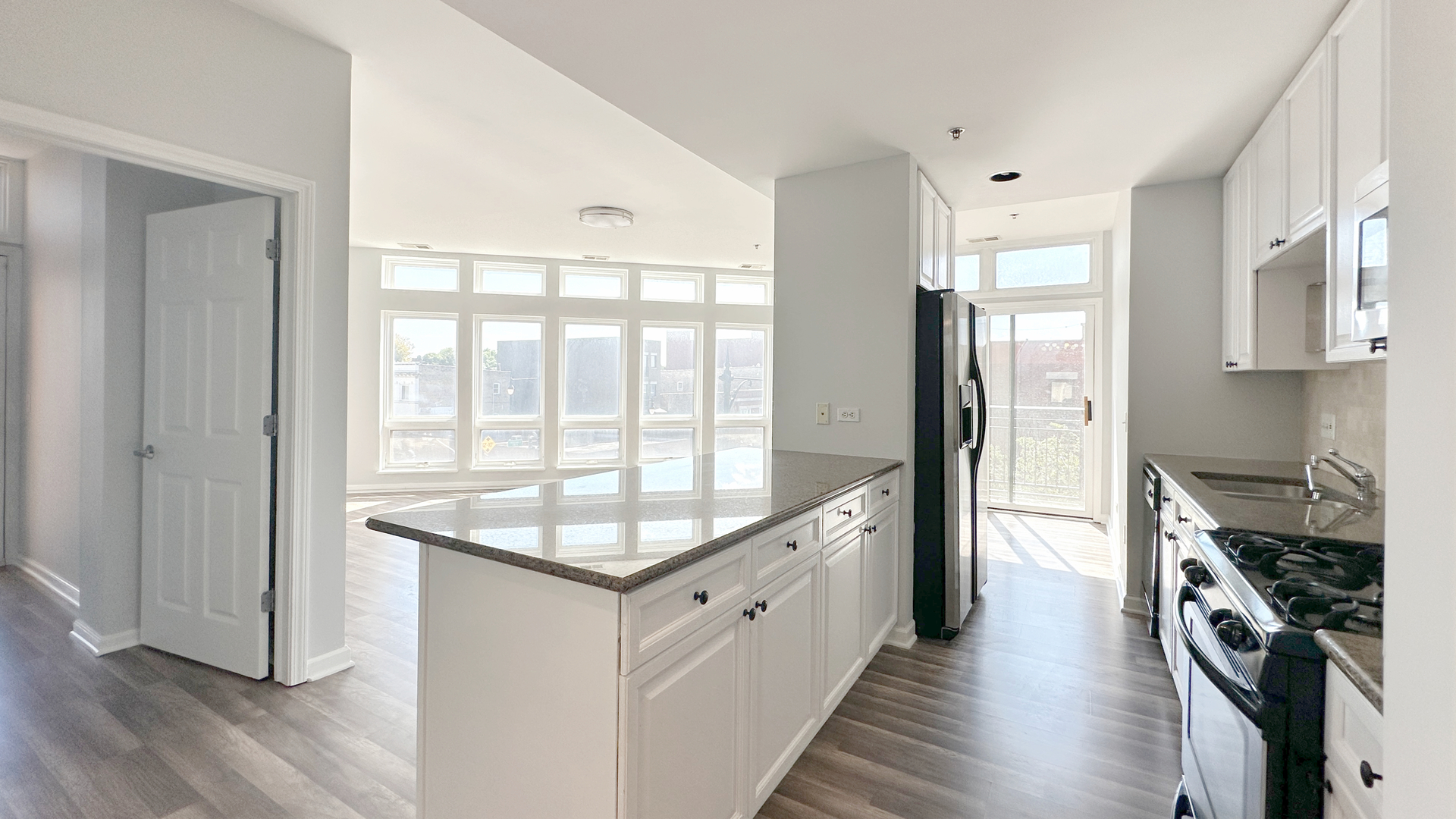 3450 S HALSTED Street Unit: 301