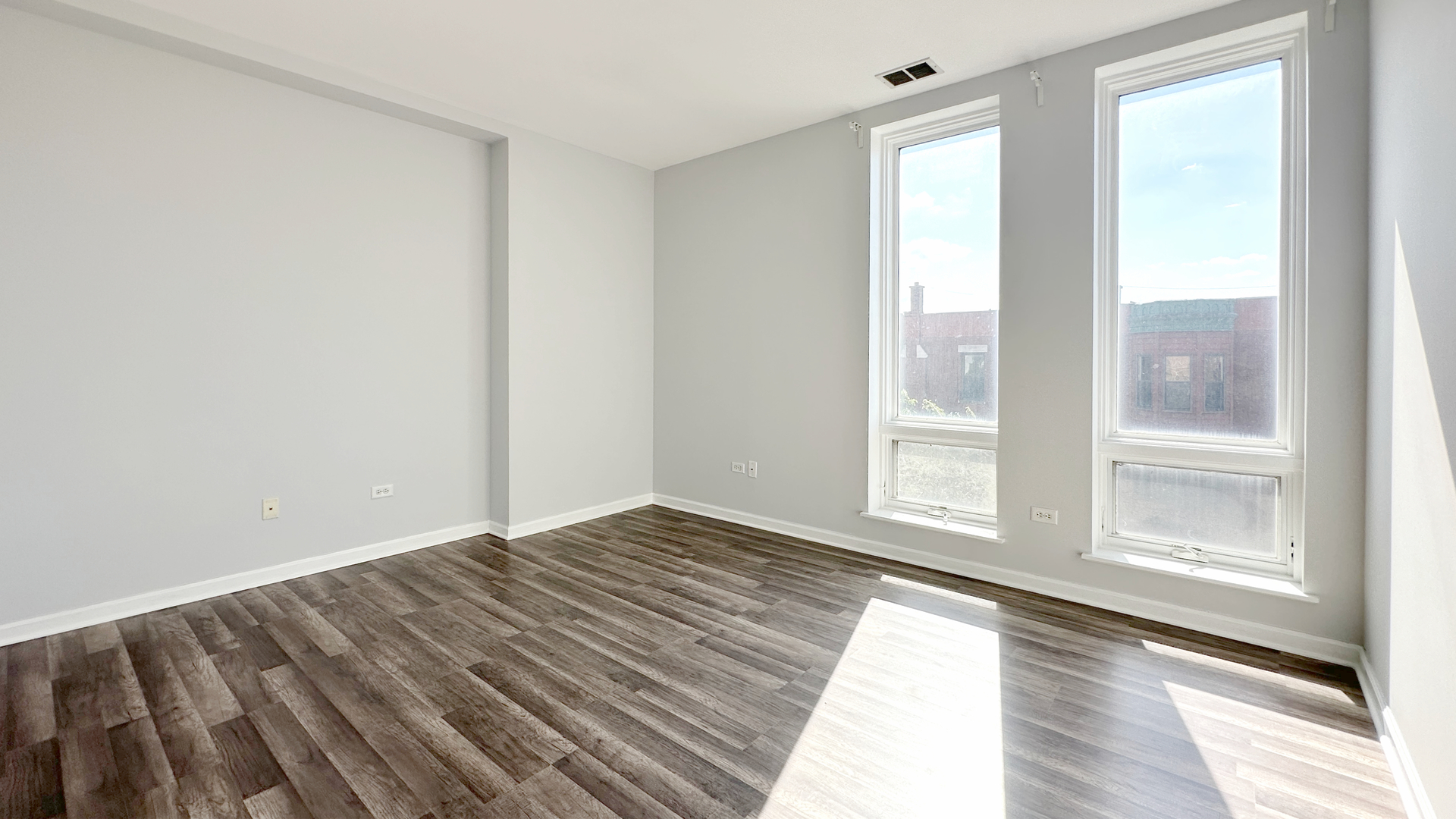 3450 S HALSTED Street Unit: 301