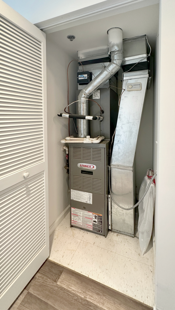 3450 S HALSTED Street Unit: 301