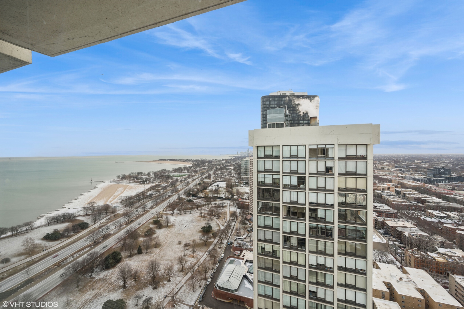 5455 N Sheridan Road Unit: 3910