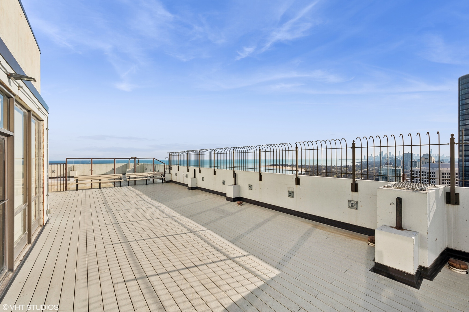 5455 N Sheridan Road Unit: 3910