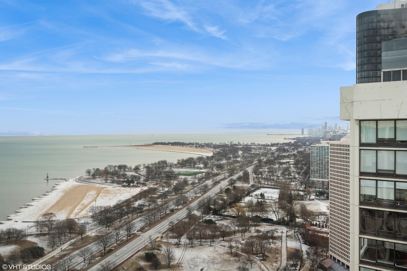 5455 N Sheridan Road Unit: 3910