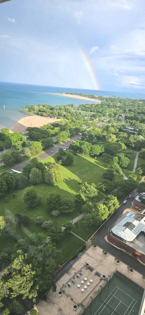 5455 N Sheridan Road Unit: 3910