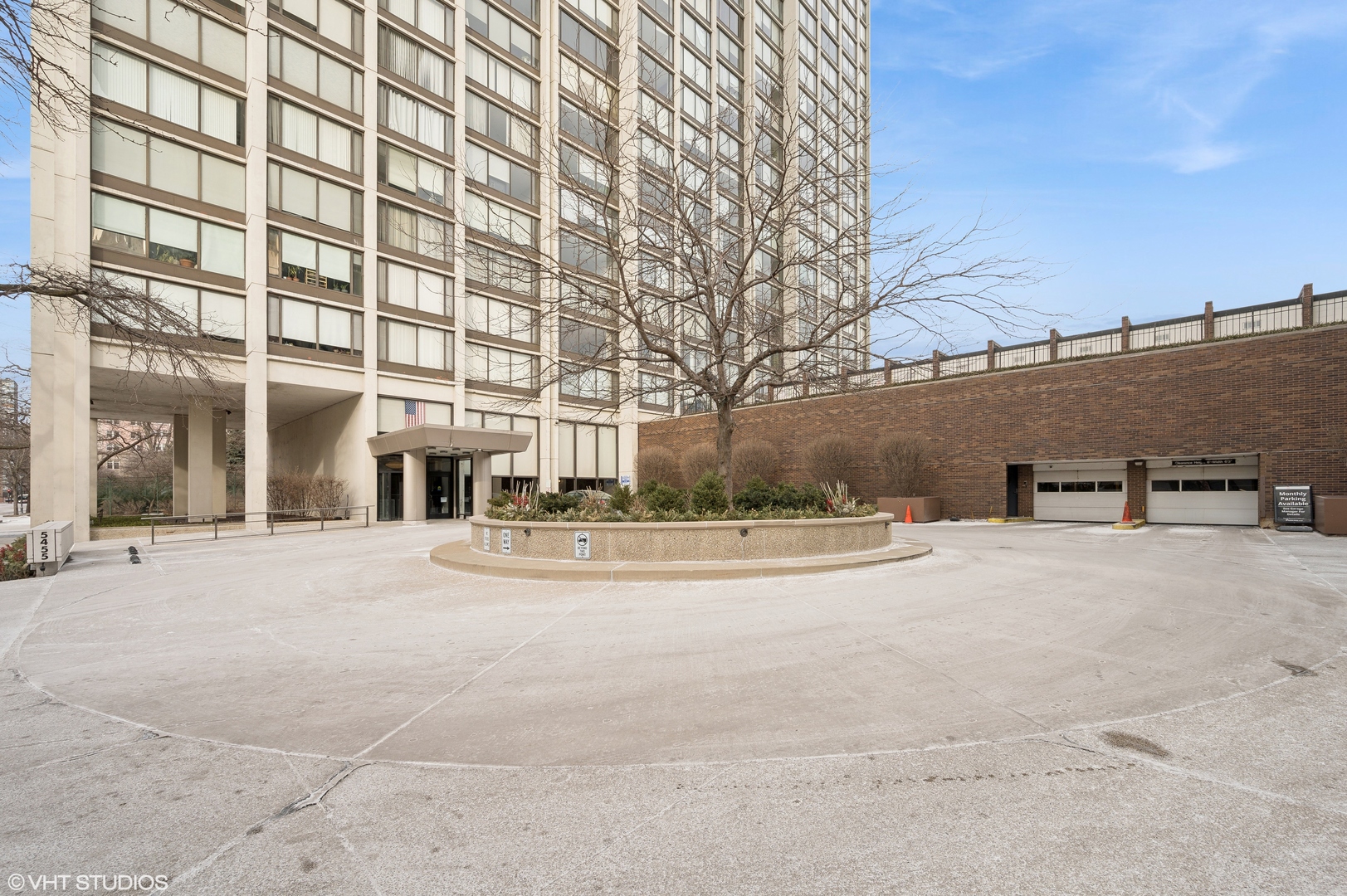 5455 N Sheridan Road Unit: 3910
