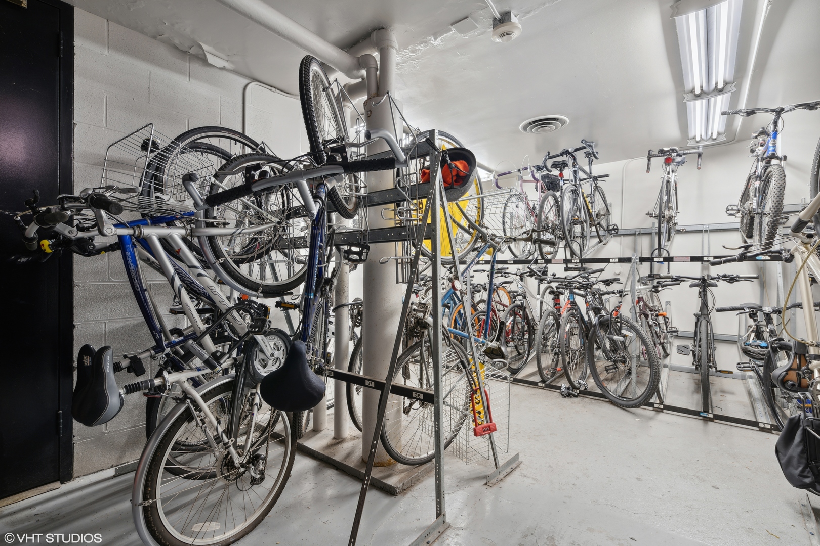 1440 N Lake Shore Drive Unit: 30F