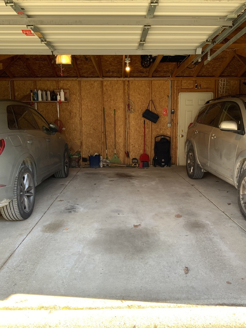 3640 N Damen Avenue Unit: 2