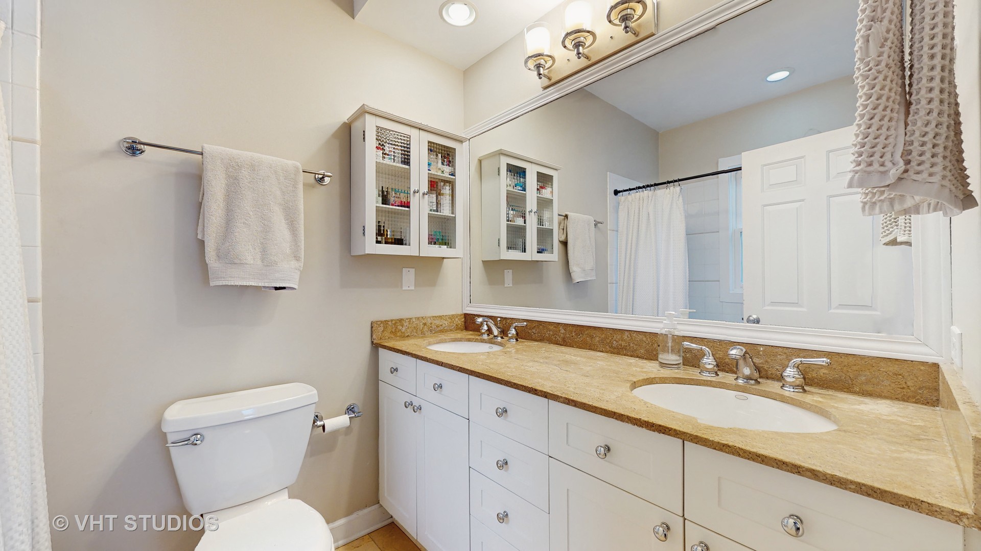 3640 N Damen Avenue Unit: 2