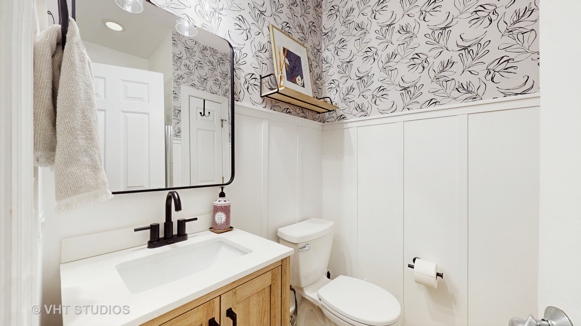 3640 N Damen Avenue Unit: 2