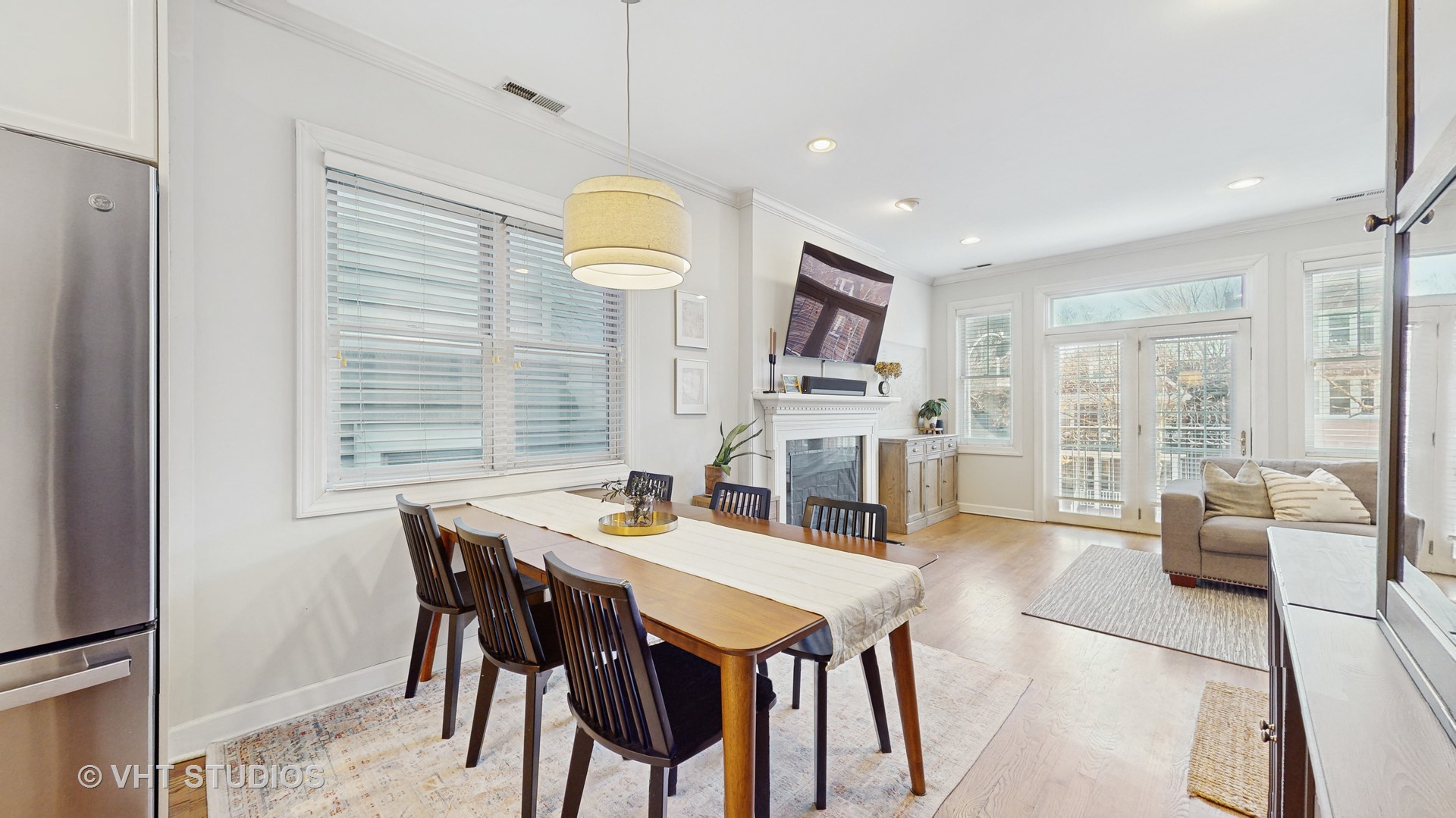 3640 N Damen Avenue Unit: 2