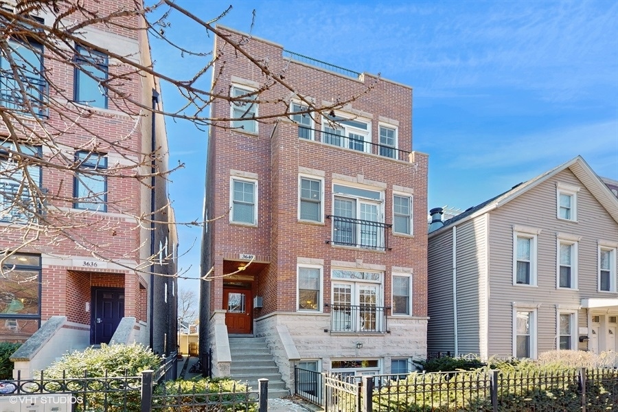 3640 N Damen Avenue Unit: 2