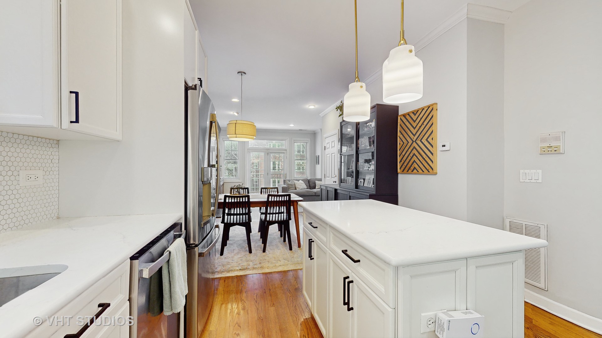 3640 N Damen Avenue Unit: 2