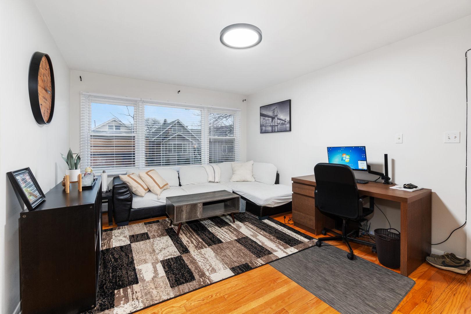 4507 N Central Avenue Unit: 202