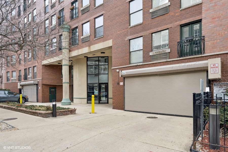 711 W Gordon Terrace Unit: 318