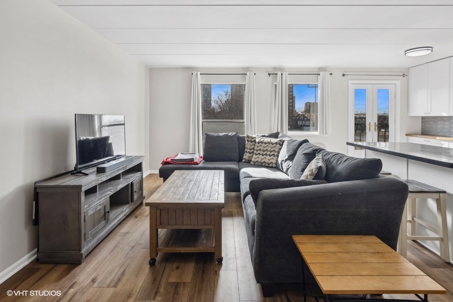 711 W Gordon Terrace Unit: 318