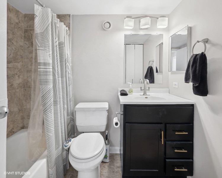 711 W Gordon Terrace Unit: 318