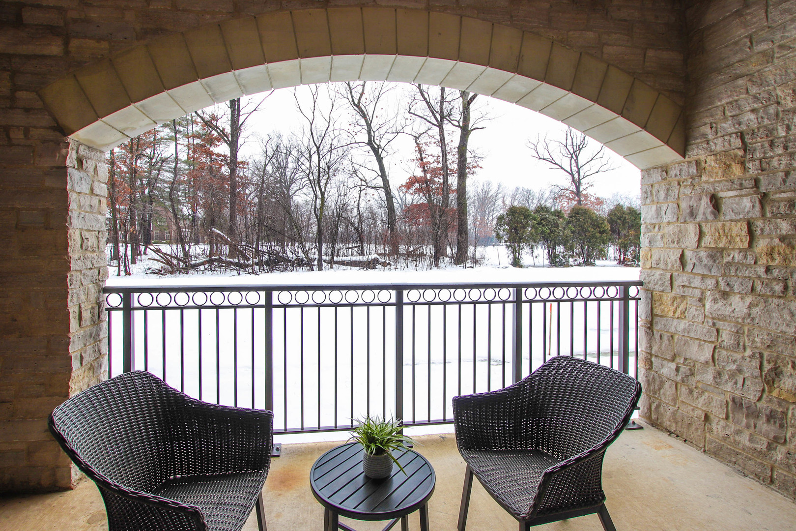 1850 Amberley Court Unit: 104