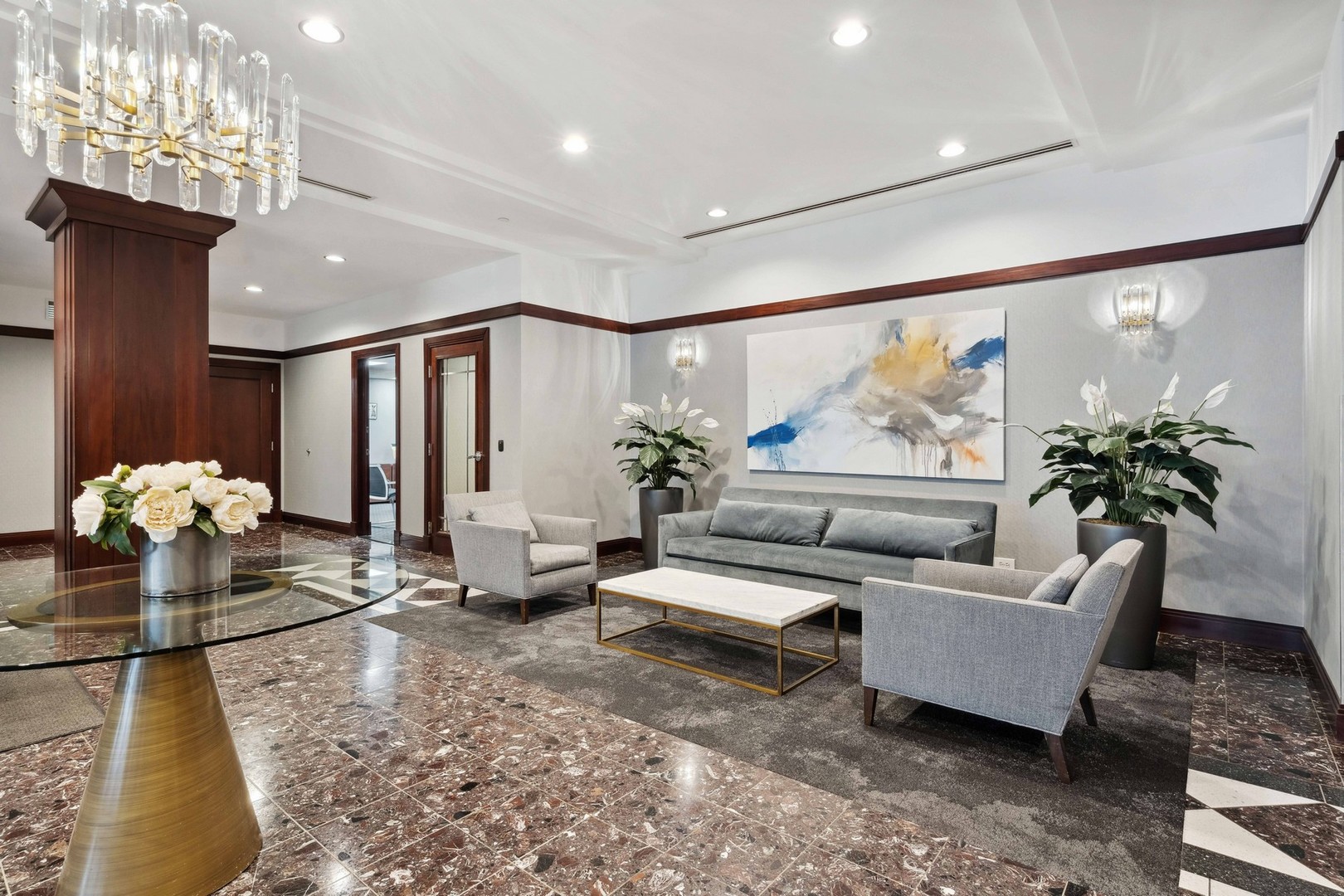 21 W CHESTNUT Street Unit: 1306