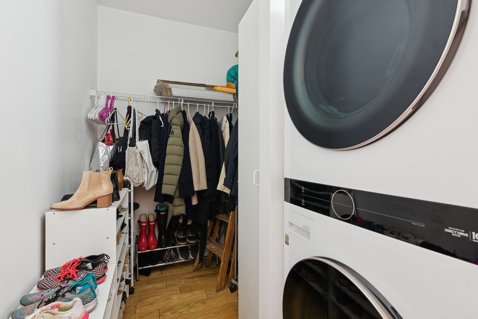 21 W CHESTNUT Street Unit: 1306