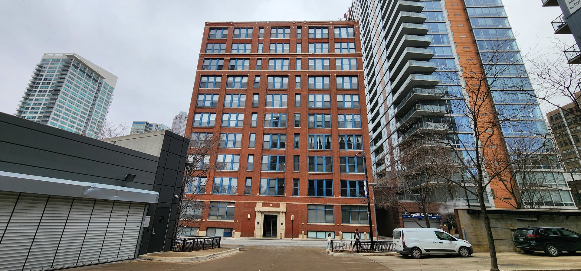 124 W Polk Street Unit: 707