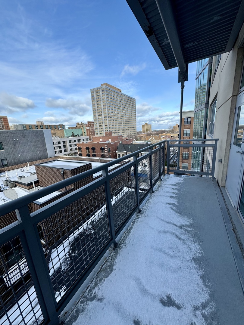1000 W Leland Avenue Unit: 7H