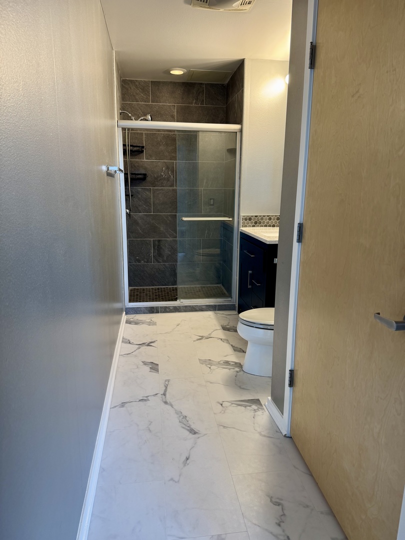 1000 W Leland Avenue Unit: 7H