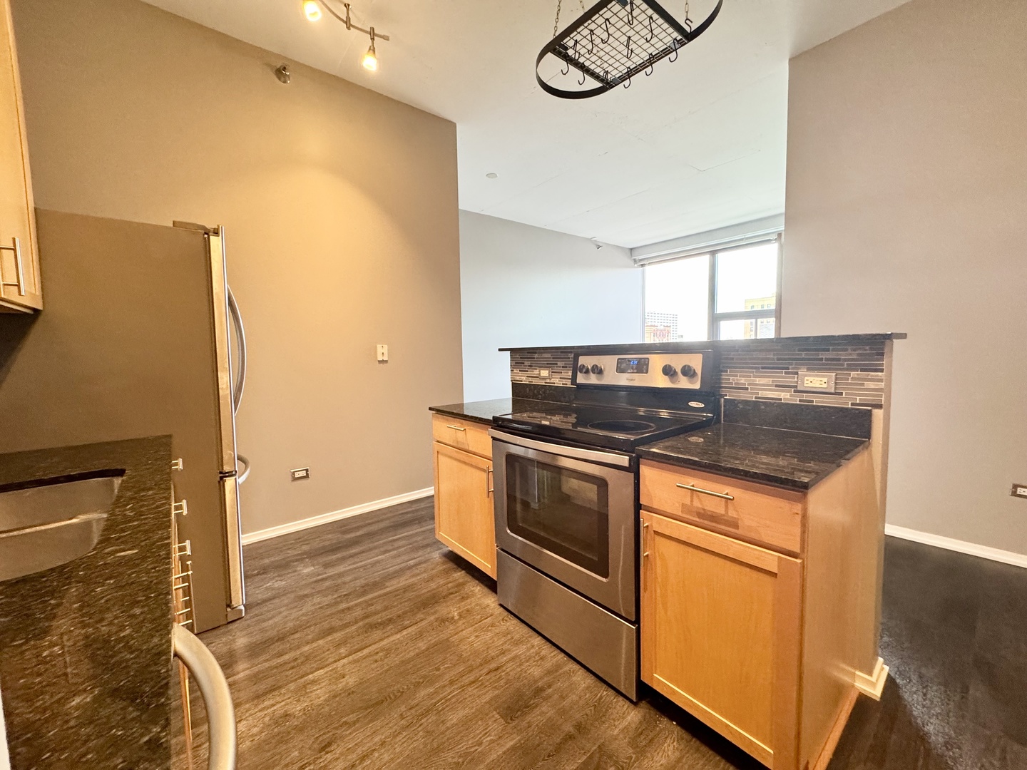 1000 W Leland Avenue Unit: 7H