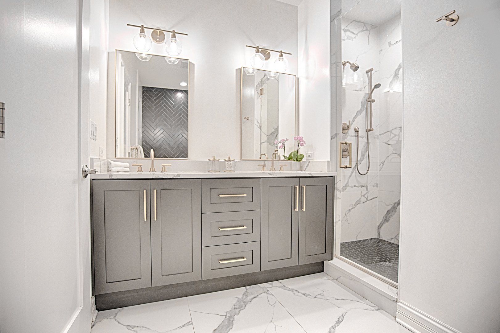 364 W Huron Street Unit: A