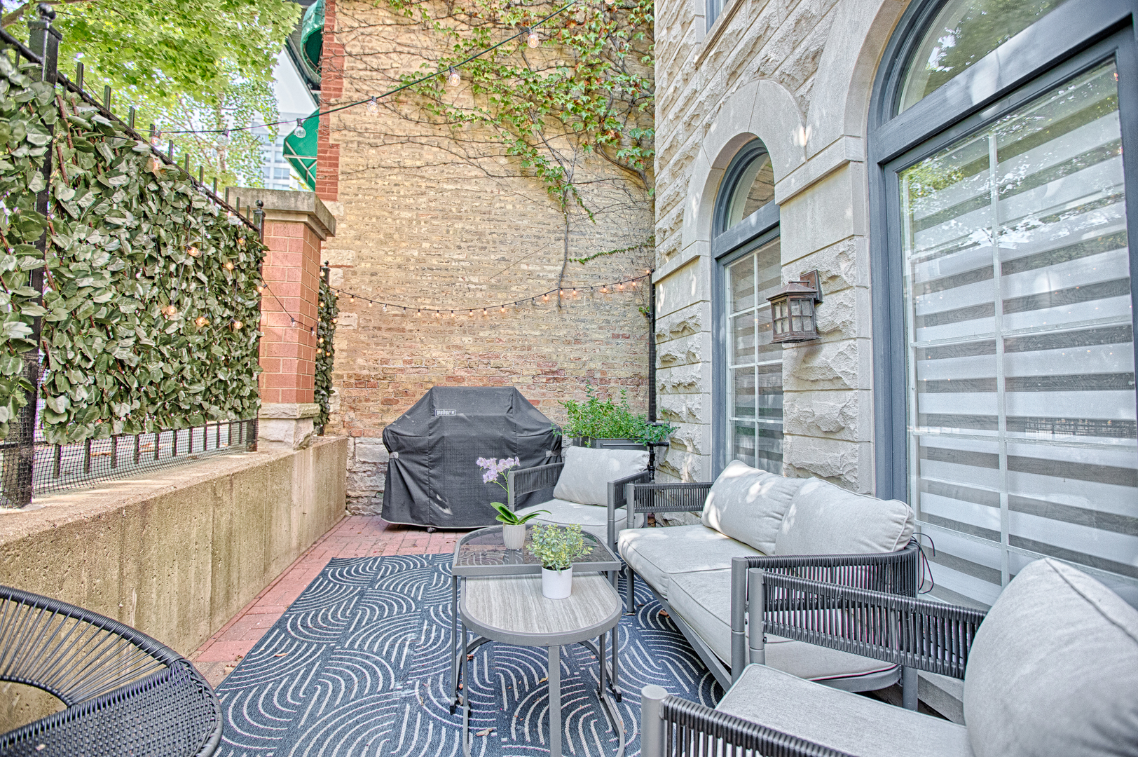364 W Huron Street Unit: A