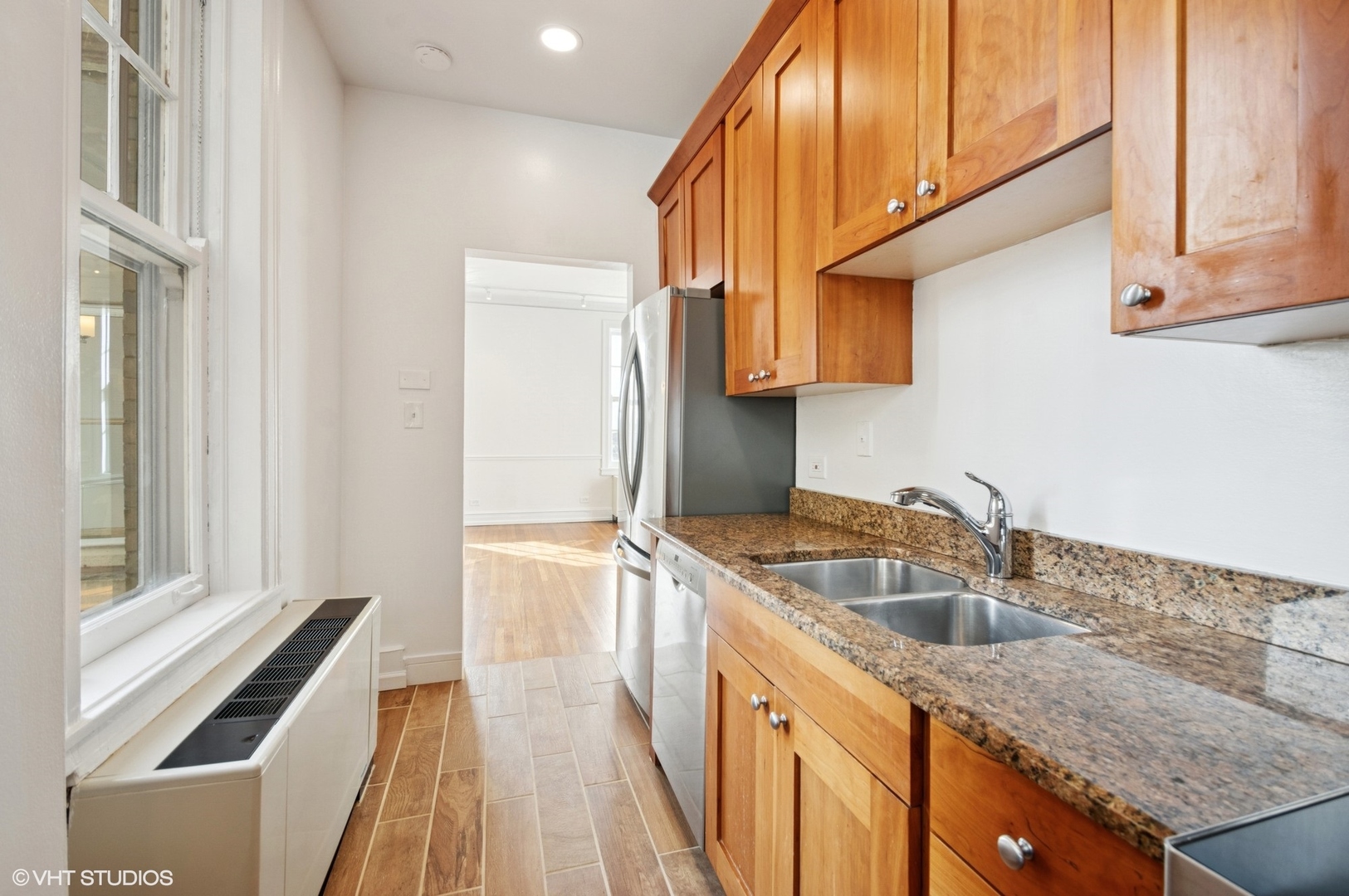 3314 N Lake Shore Drive Unit: 6D