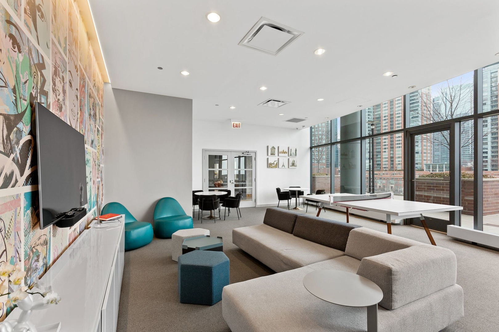 450 E Waterside Drive Unit: 907