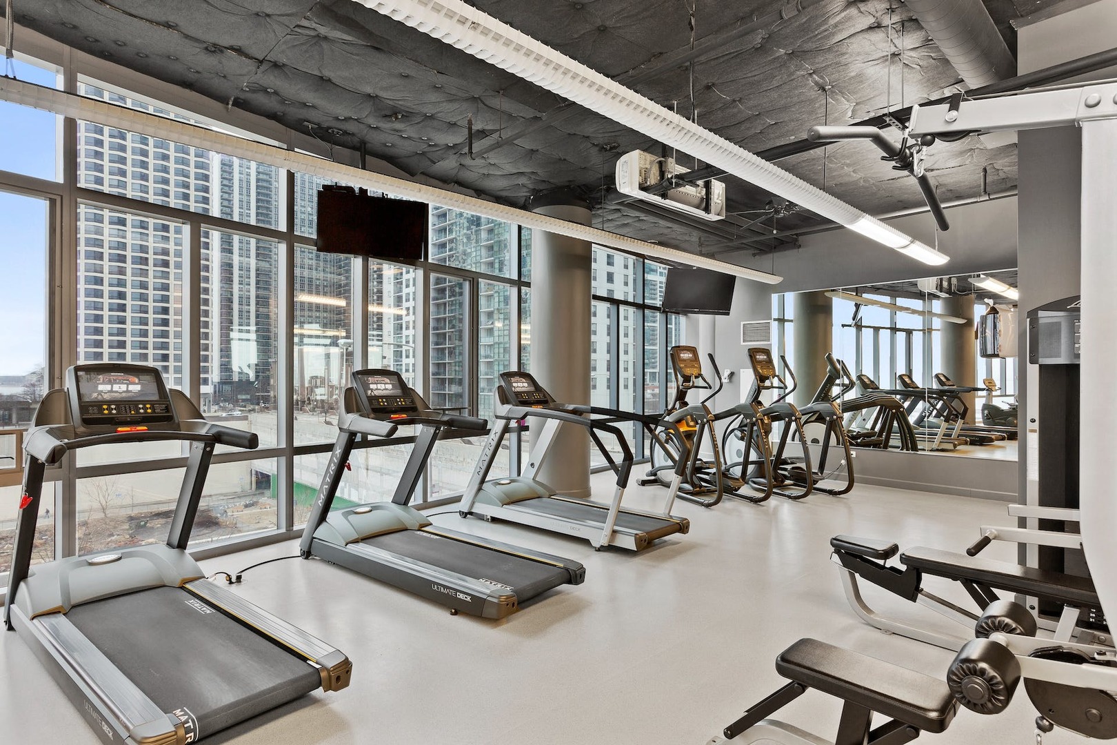 450 E Waterside Drive Unit: 907