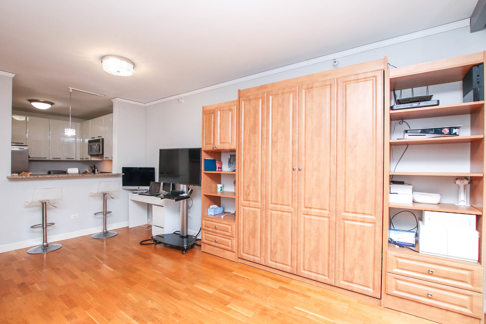 450 E Waterside Drive Unit: 907