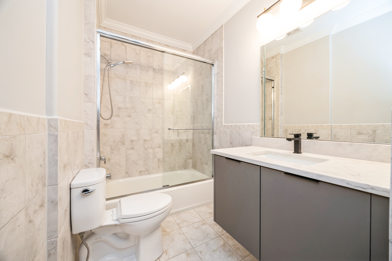 21 E 26th Street Unit: 5