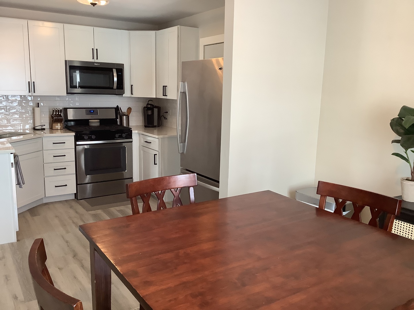 2664 COLLEGE HILL Circle Unit: 381