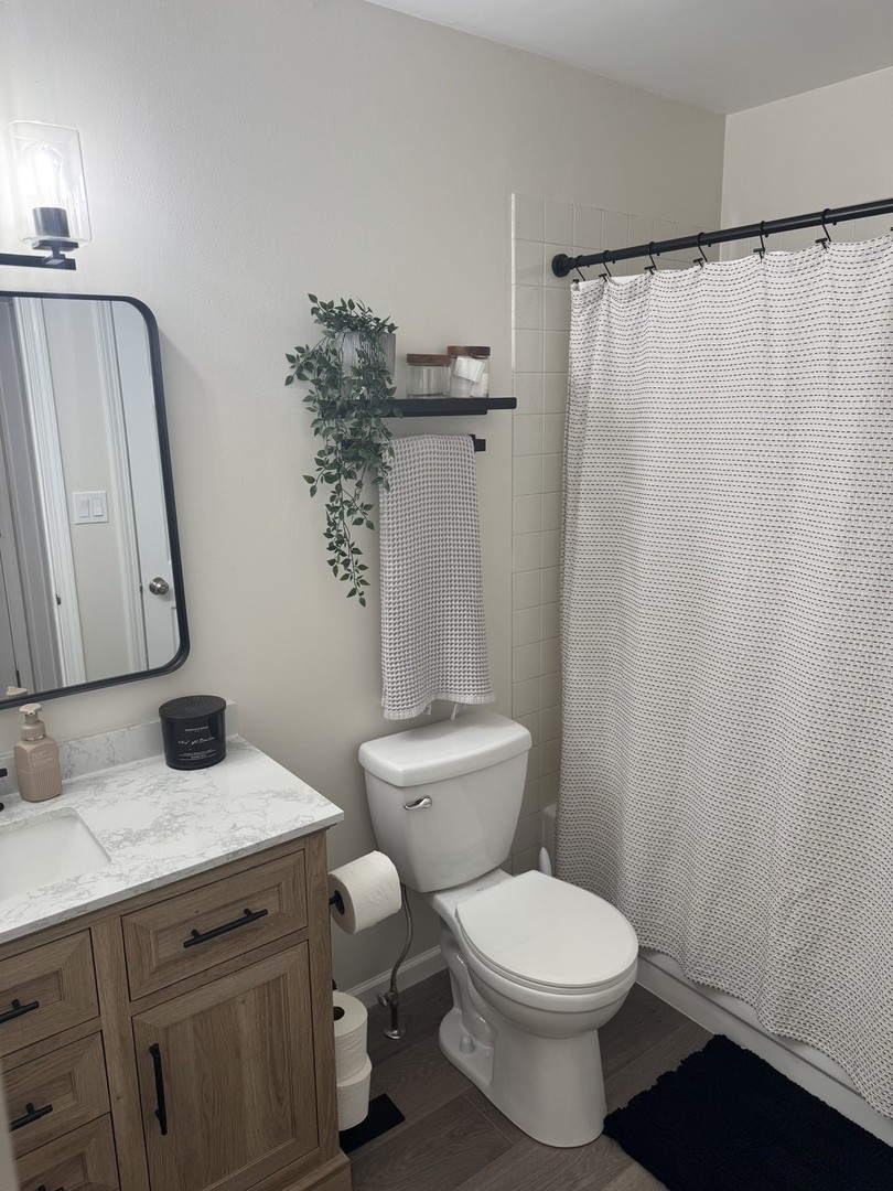 2664 COLLEGE HILL Circle Unit: 381