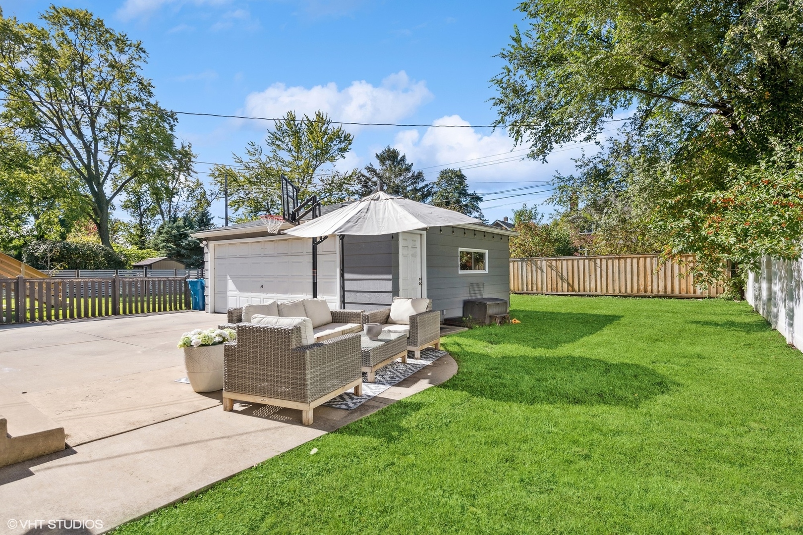 150 N Caroline Avenue