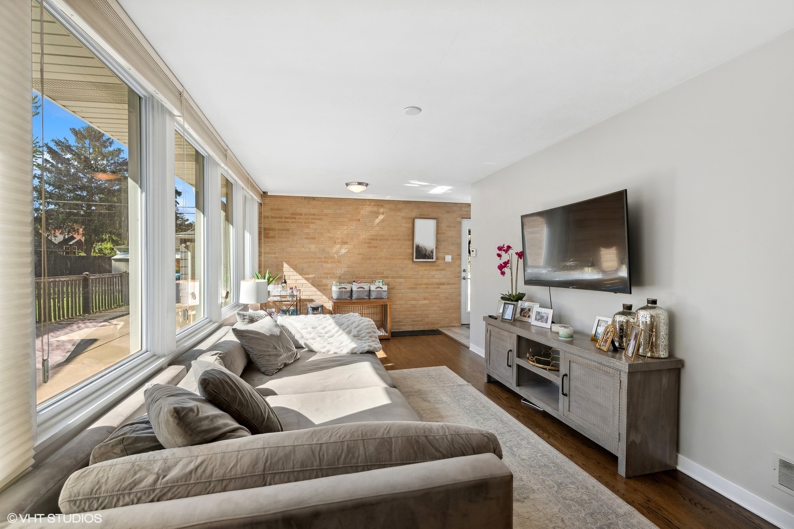 150 N Caroline Avenue