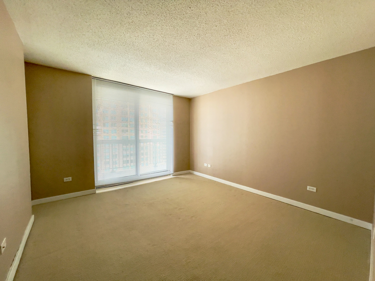 545 N Dearborn Street Unit: 2501