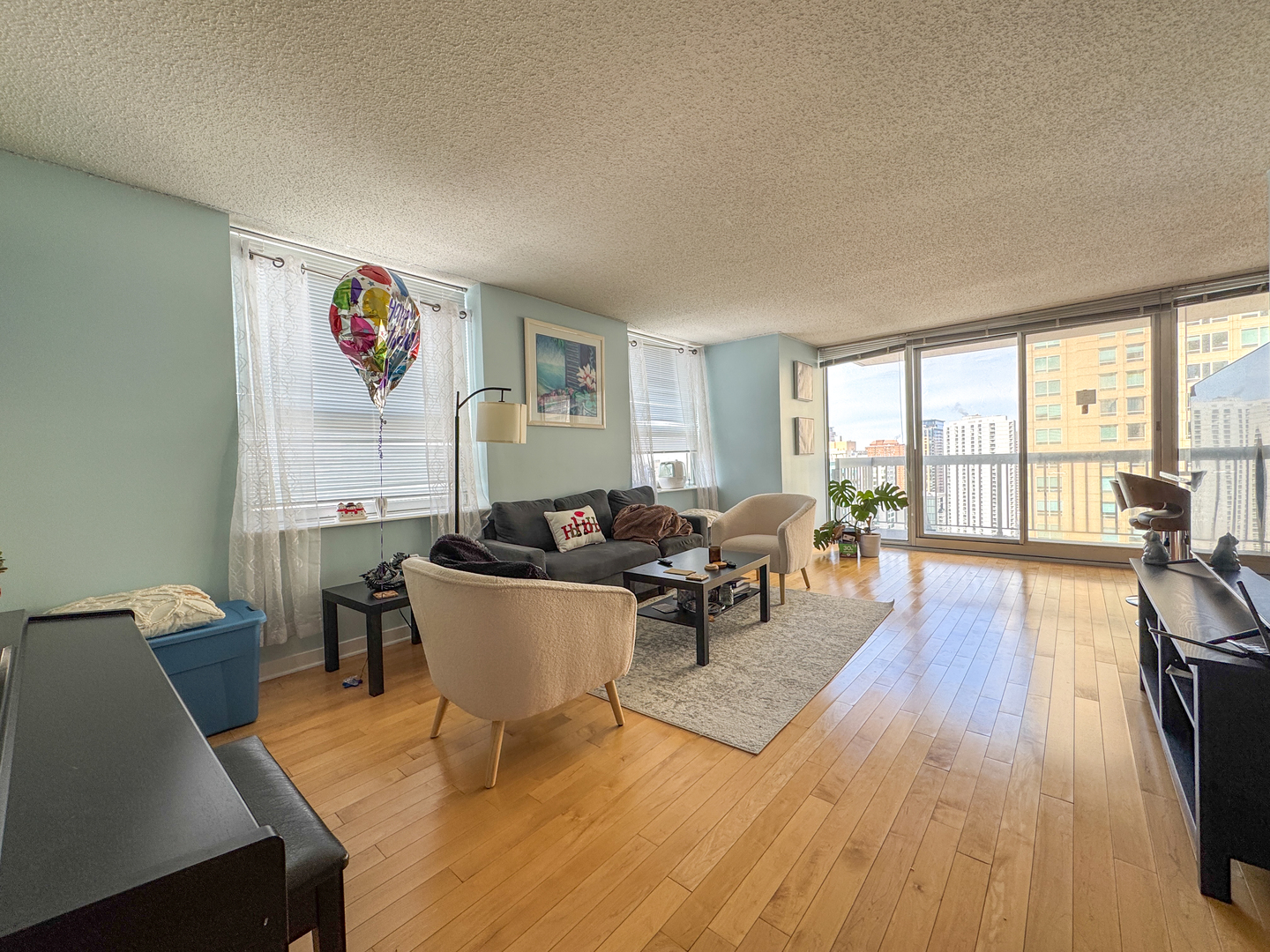 545 N Dearborn Street Unit: 2501