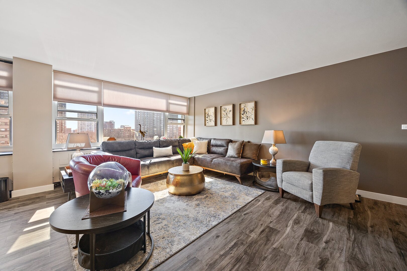 4250 N Marine Drive Unit: 806