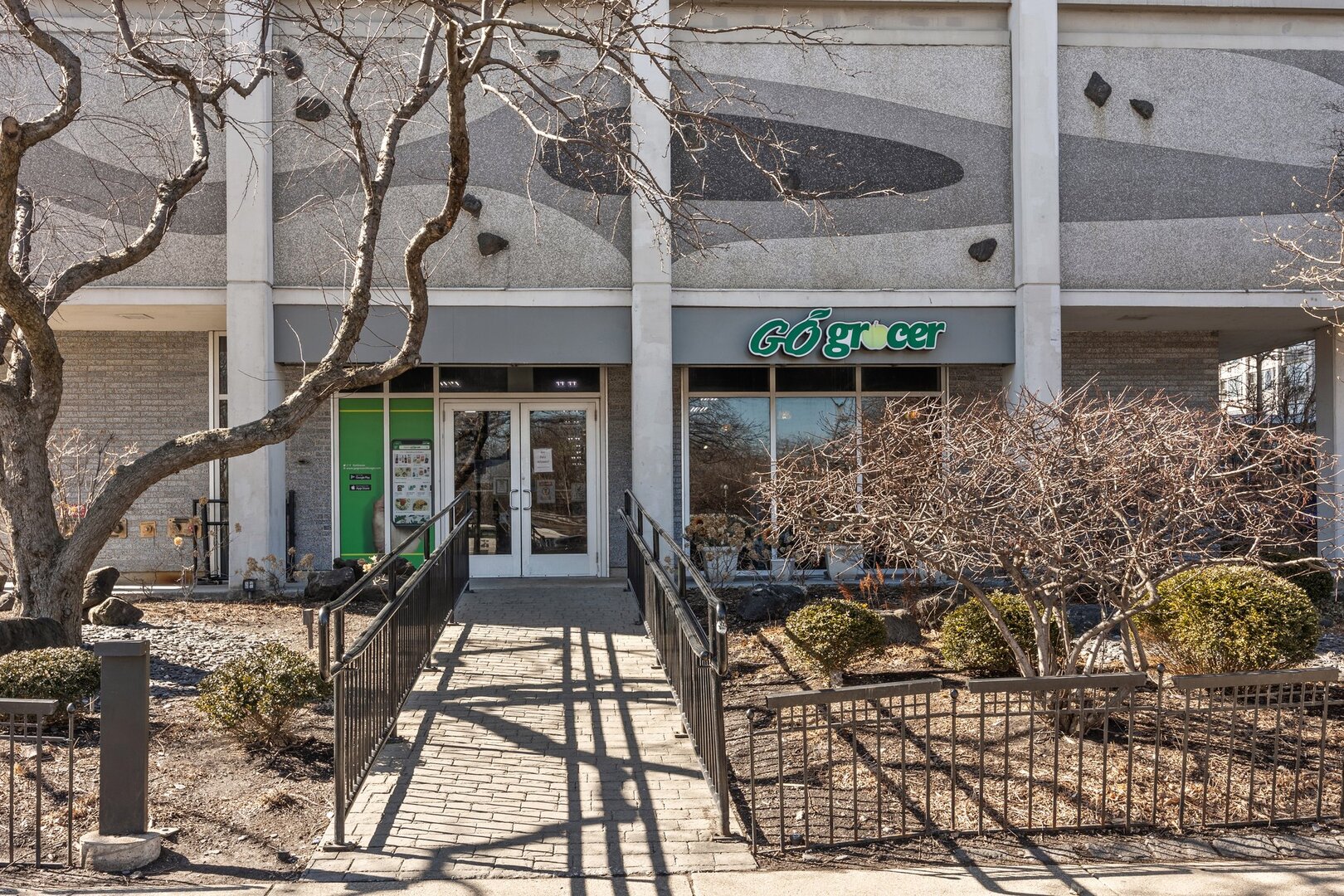 4250 N Marine Drive Unit: 806