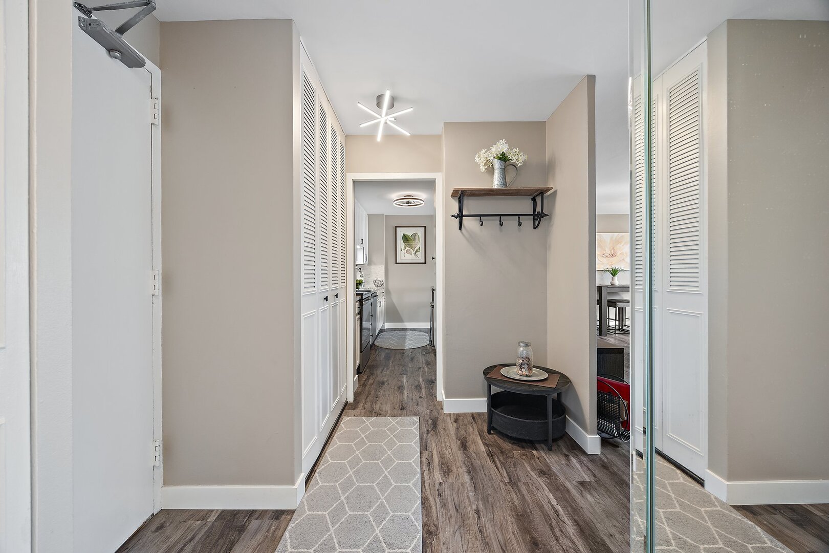 4250 N Marine Drive Unit: 806