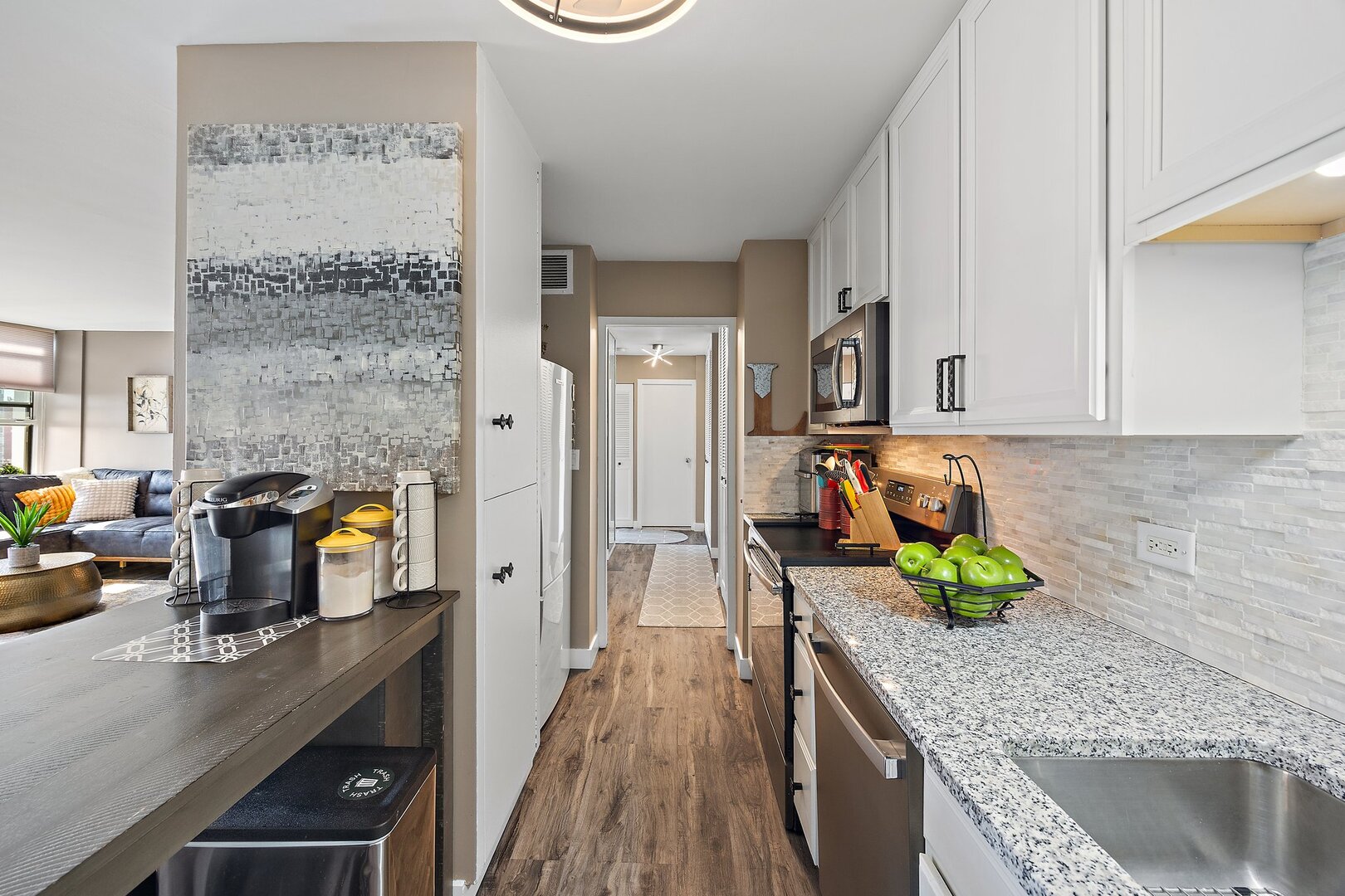 4250 N Marine Drive Unit: 806