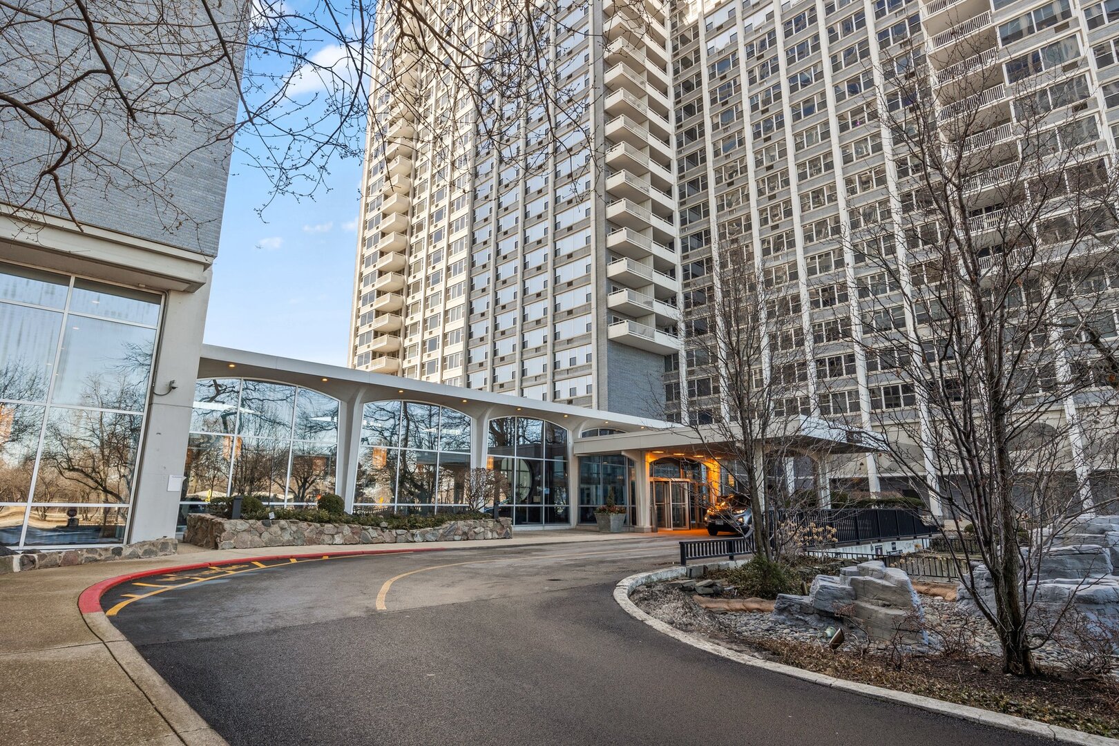 4250 N Marine Drive Unit: 806