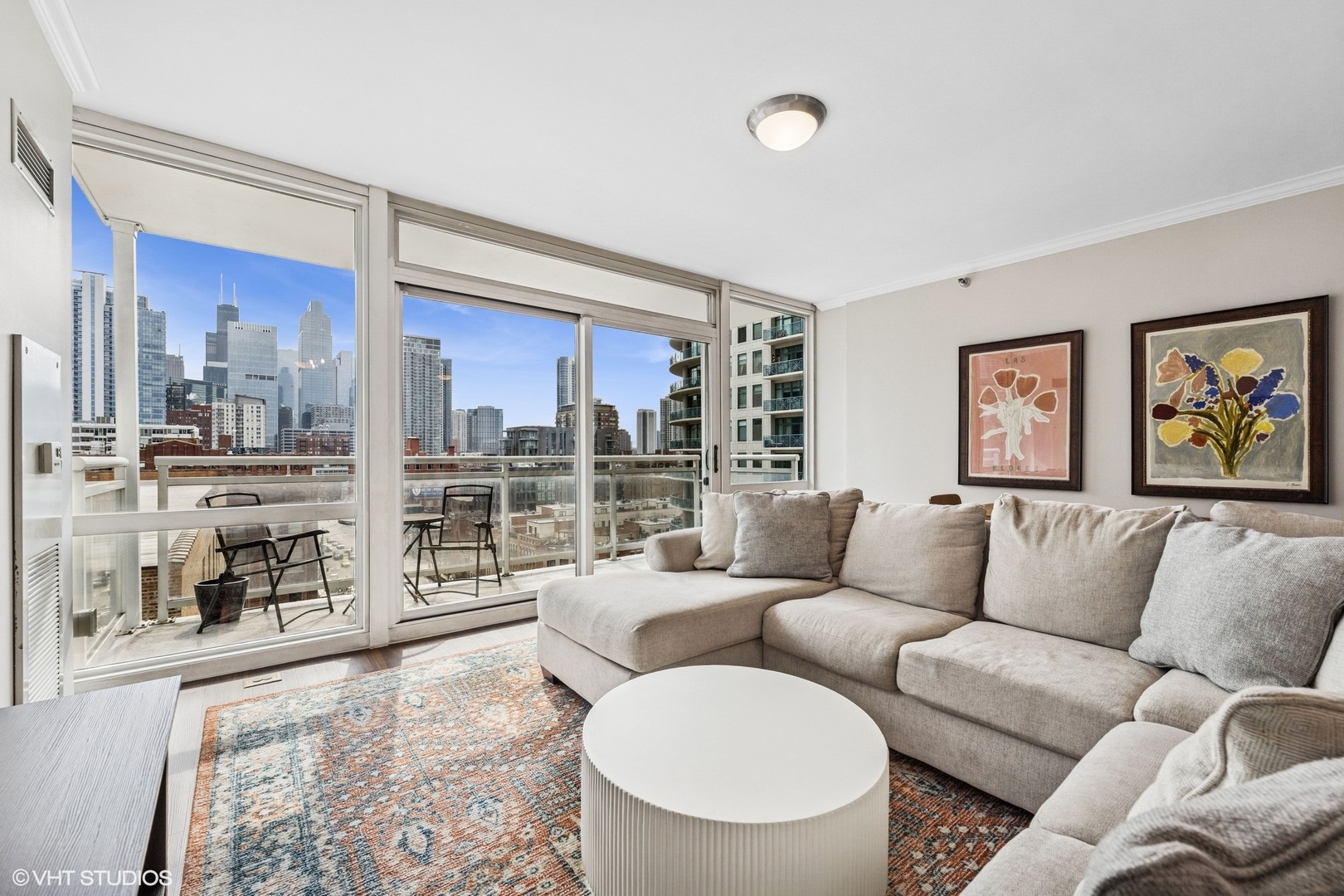 757 N Orleans Street Unit: 912