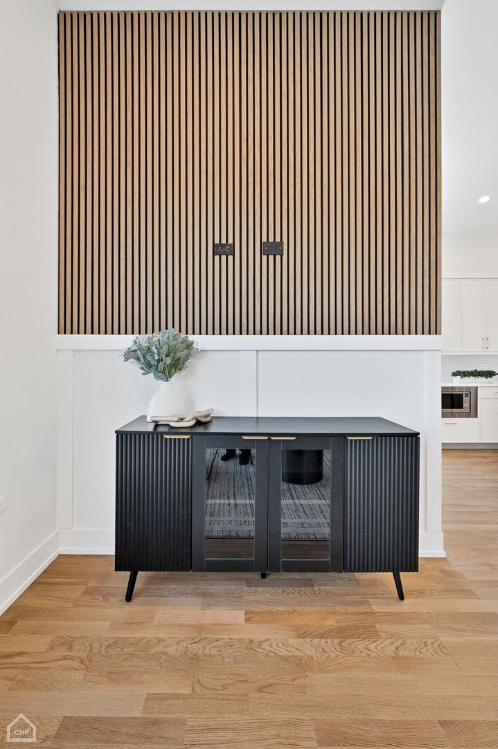 2127 W Madison Street Unit: 408