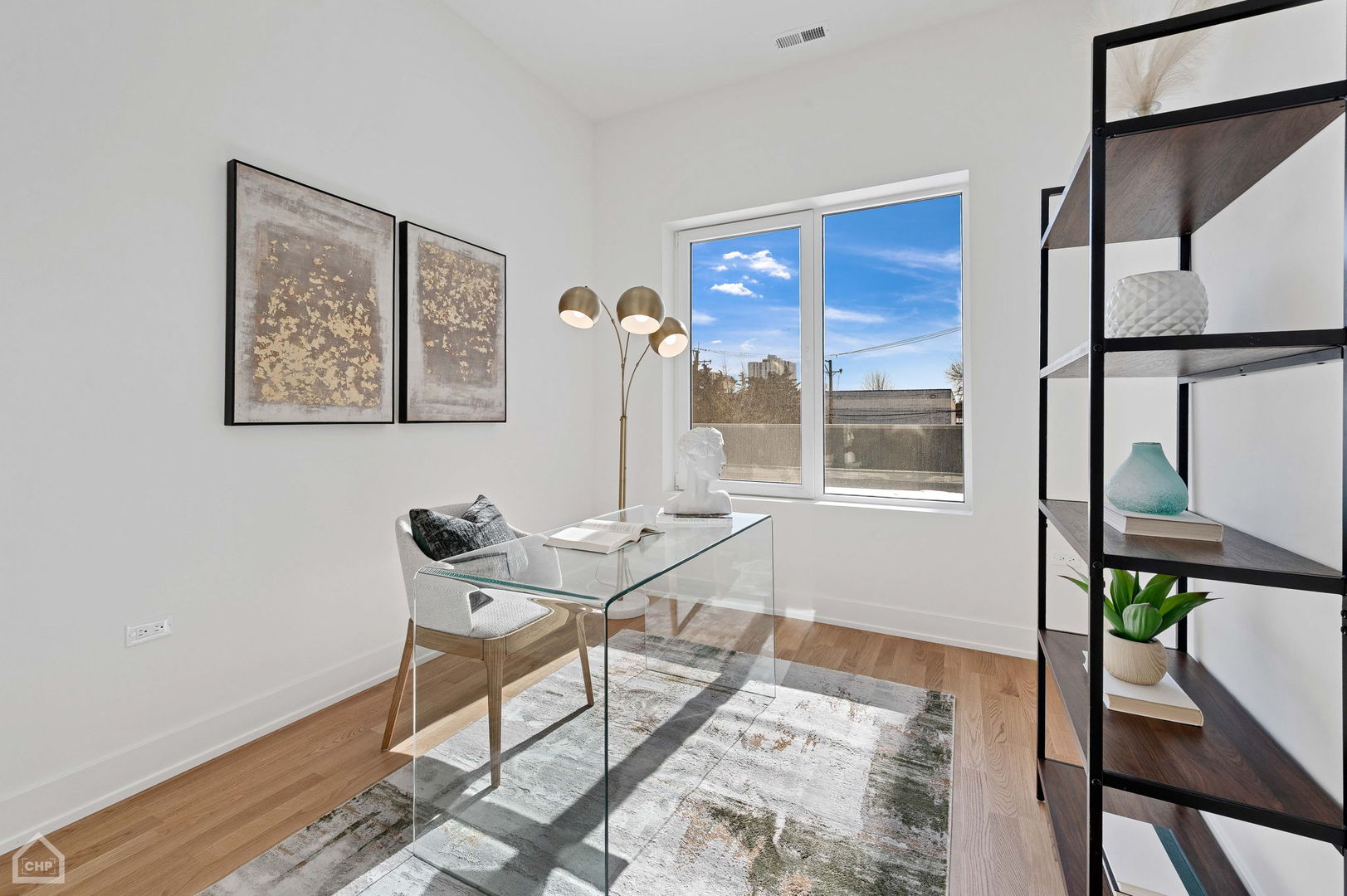 2127 W Madison Street Unit: 408